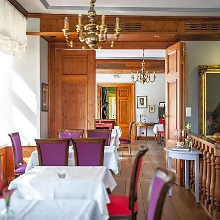 & Restaurant Gutshaus Ludorf Hotell