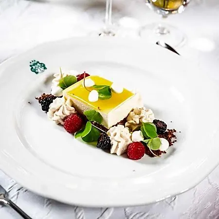 Hotell & Restaurant Gutshaus Ludorf 4*