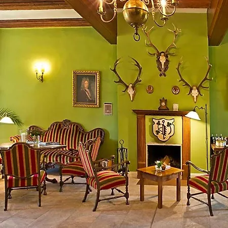 & Restaurant Gutshaus Ludorf Vipperow